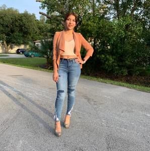 Meet your Posher, Beverly